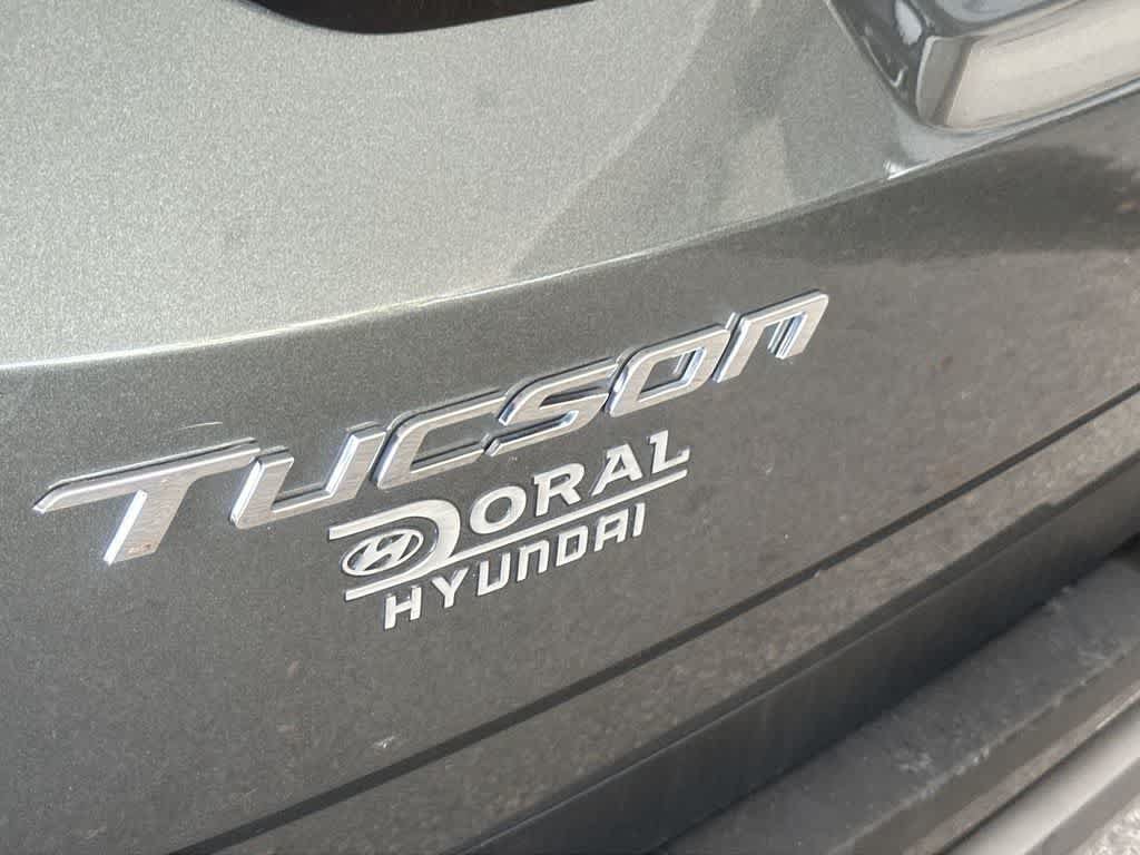 Used 2023 Hyundai Tucson Limited FWD image 11