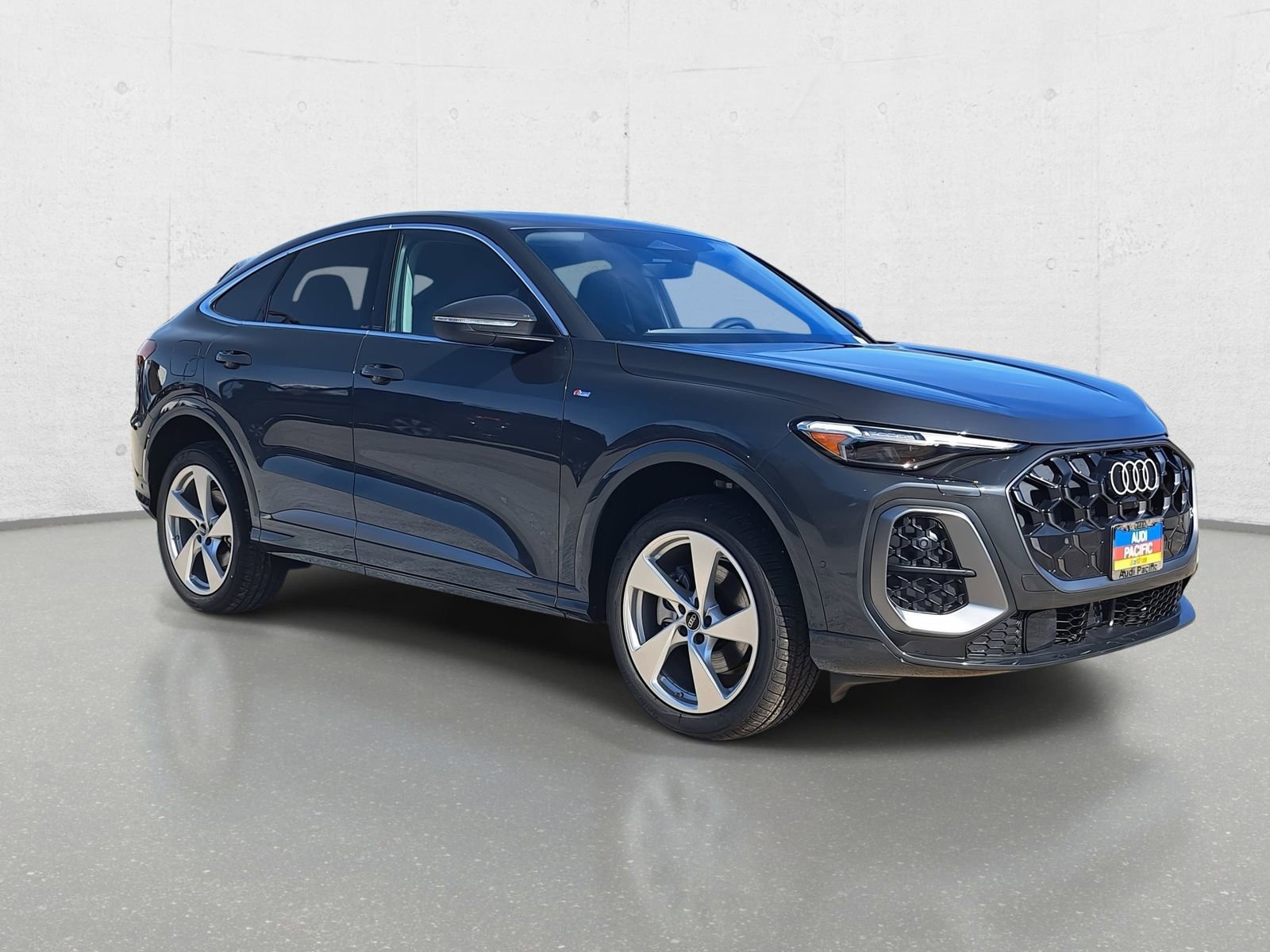 New 2025 Audi Q5 Premium Plus image 3