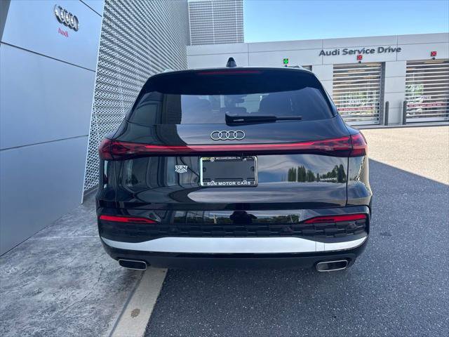 Certified 2025 Audi Q5 Premium Plus w/ Premium Plus AWD/4WD image 7
