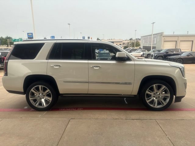 Used 2015 Cadillac Escalade Premium AWD/4WD image 5