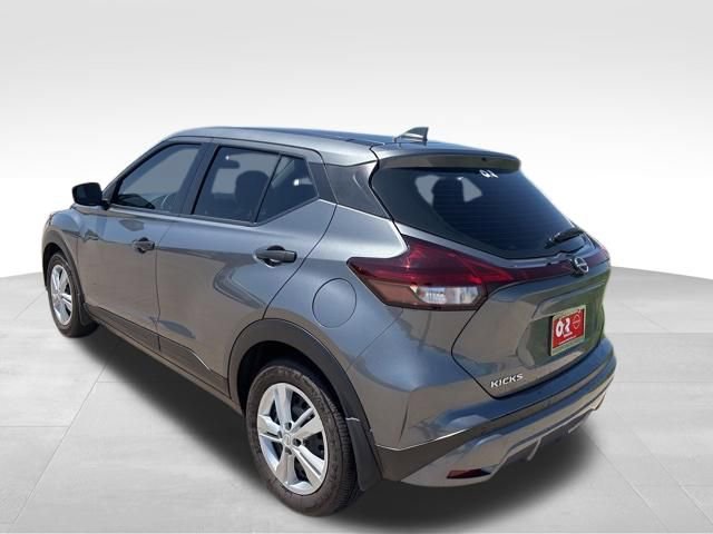 Used 2025 Nissan Kicks Play S FWD image 4
