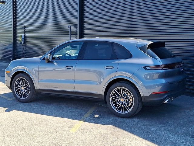New 2026 Porsche Cayenne AWD/4WD image 3