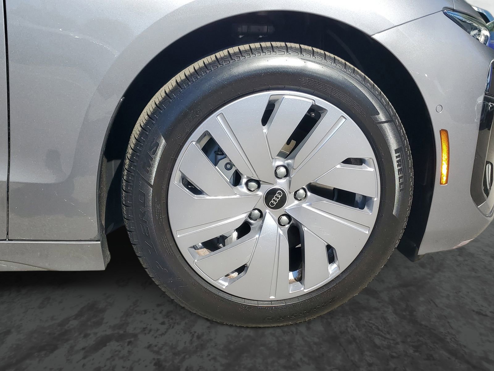 Used 2025 Audi A6 e-tron Premium w/ Ultra Package image 6