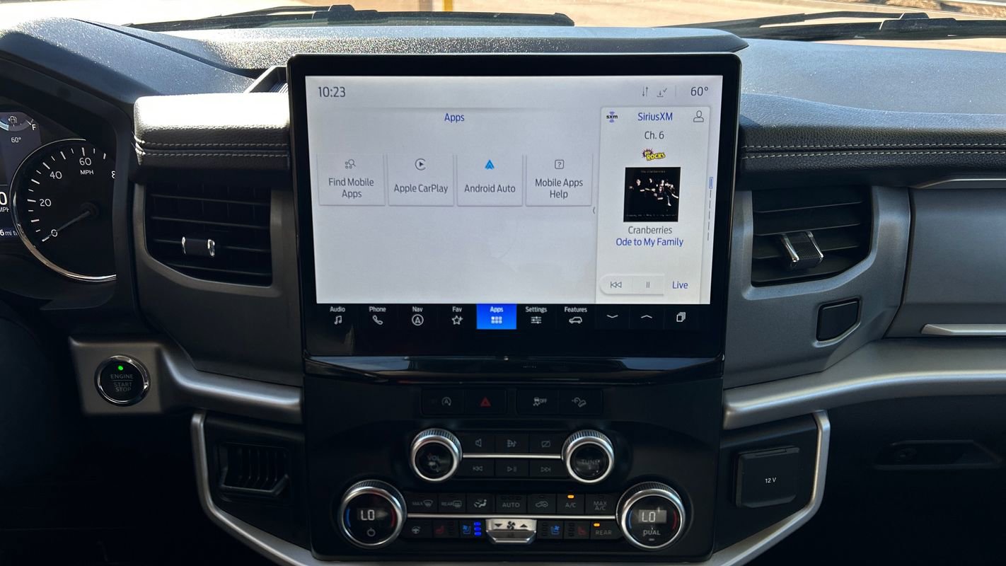 Used 2023 Ford Expedition XLT AWD/4WD image 39