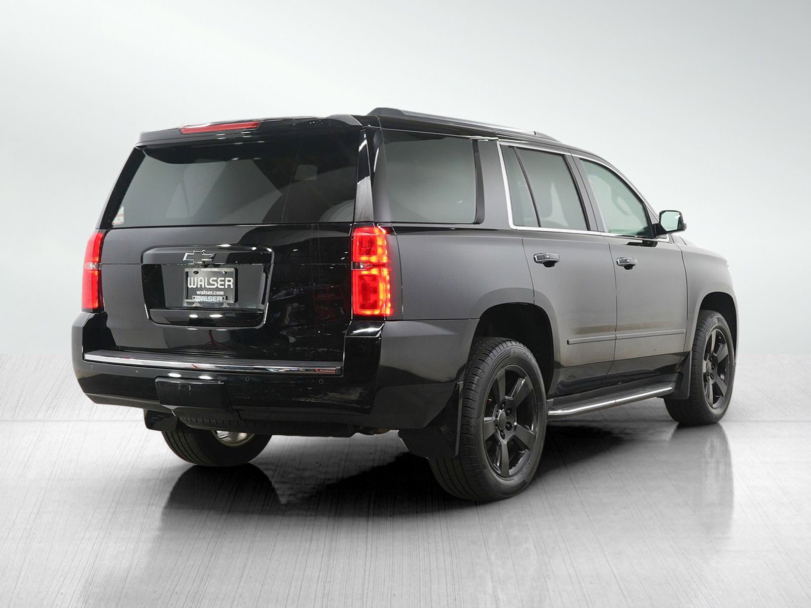 Used 2016 Chevrolet Tahoe LTZ AWD/4WD image 5