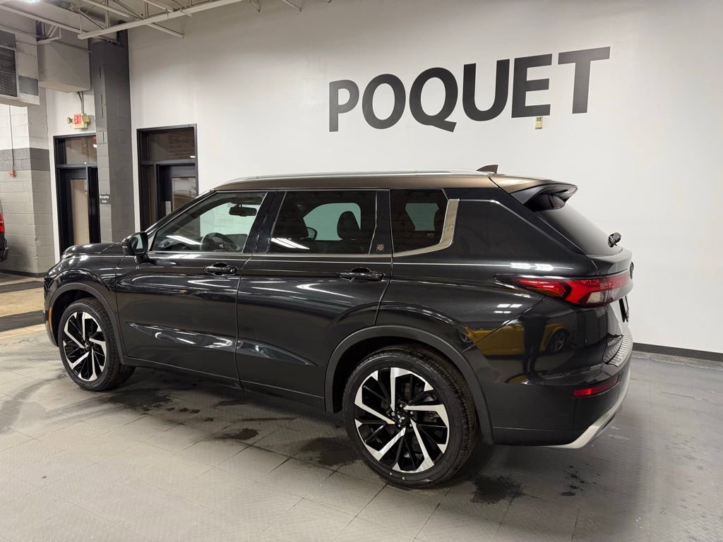 Used 2023 Mitsubishi Outlander SEL 40th Anniversary image 6