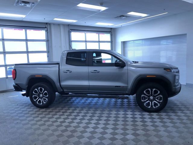Used 2024 GMC Canyon AT4 w/ Technology Package image 6