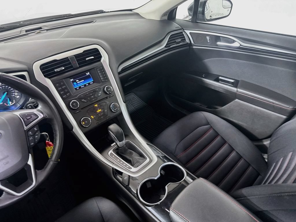 Used 2016 Ford Fusion SE w/ Equipment Group 201A FWD image 20