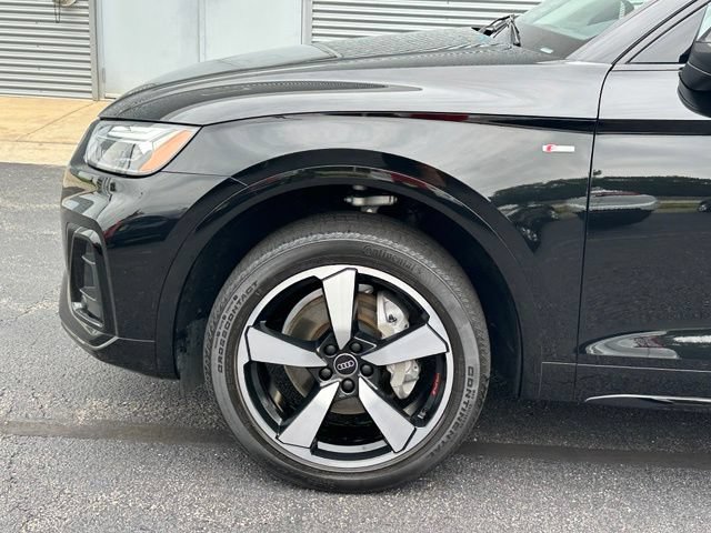 Used 2023 Audi Q5 2.0T Premium Plus w/ Premium Plus Package AWD/4WD image 7