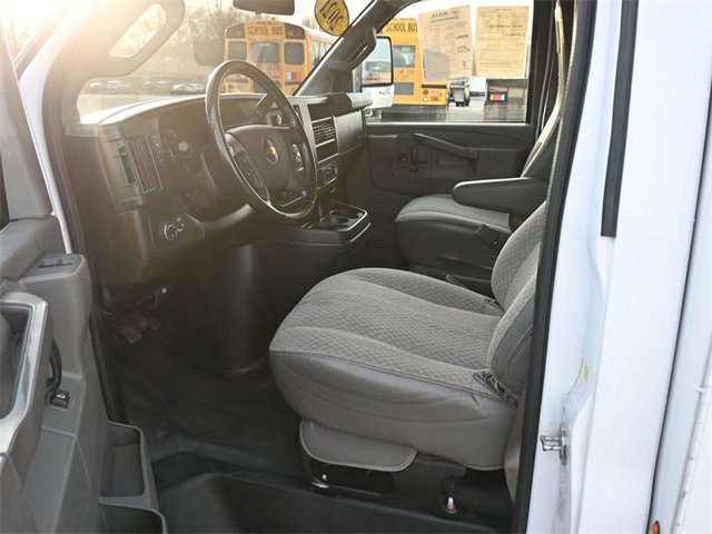Used 2021 Chevrolet Express 3500 w/ Power Convenience Package image 27