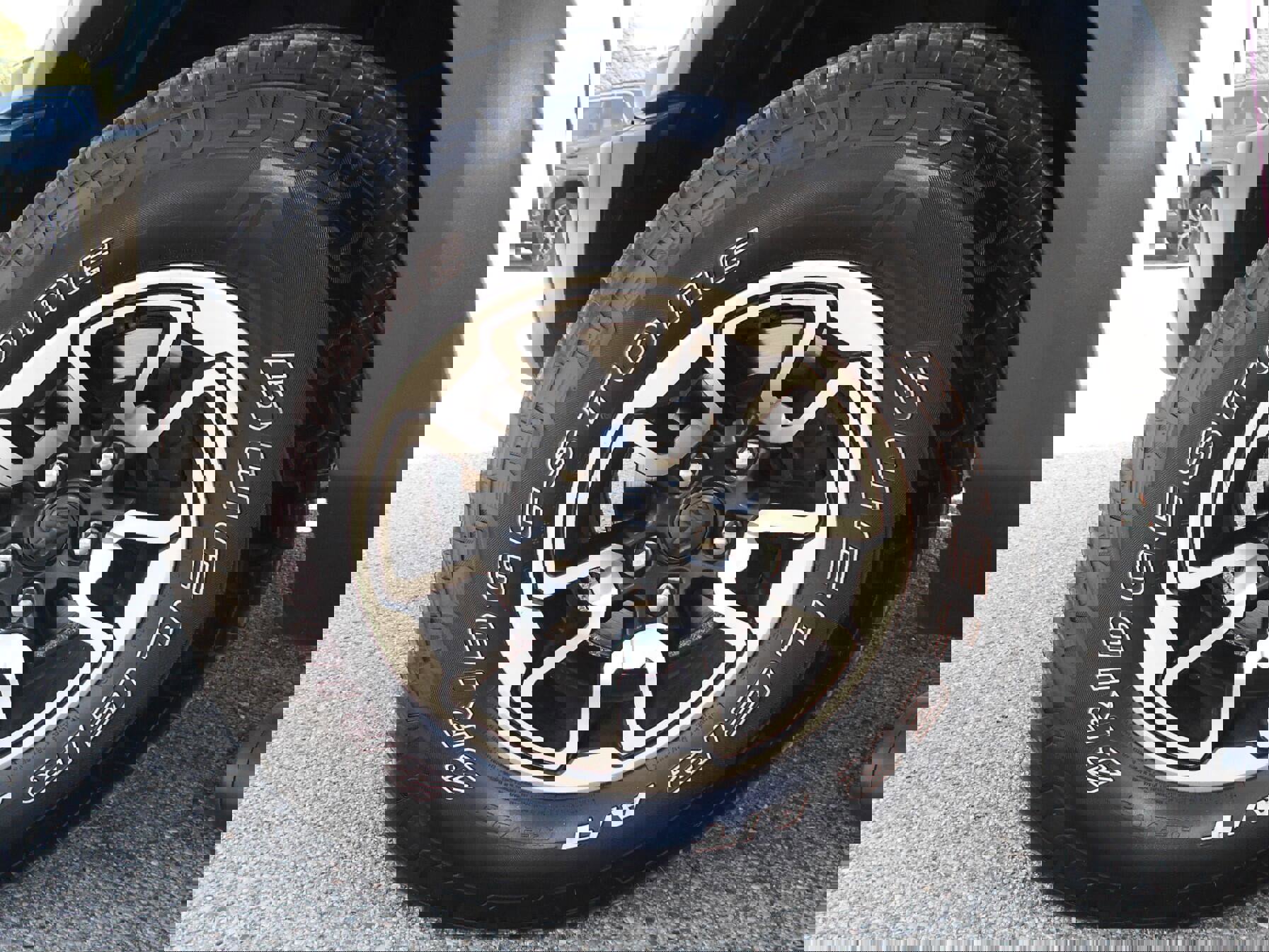 Certified 2016 RAM 1500 Rebel w/ Luxury Group image 11