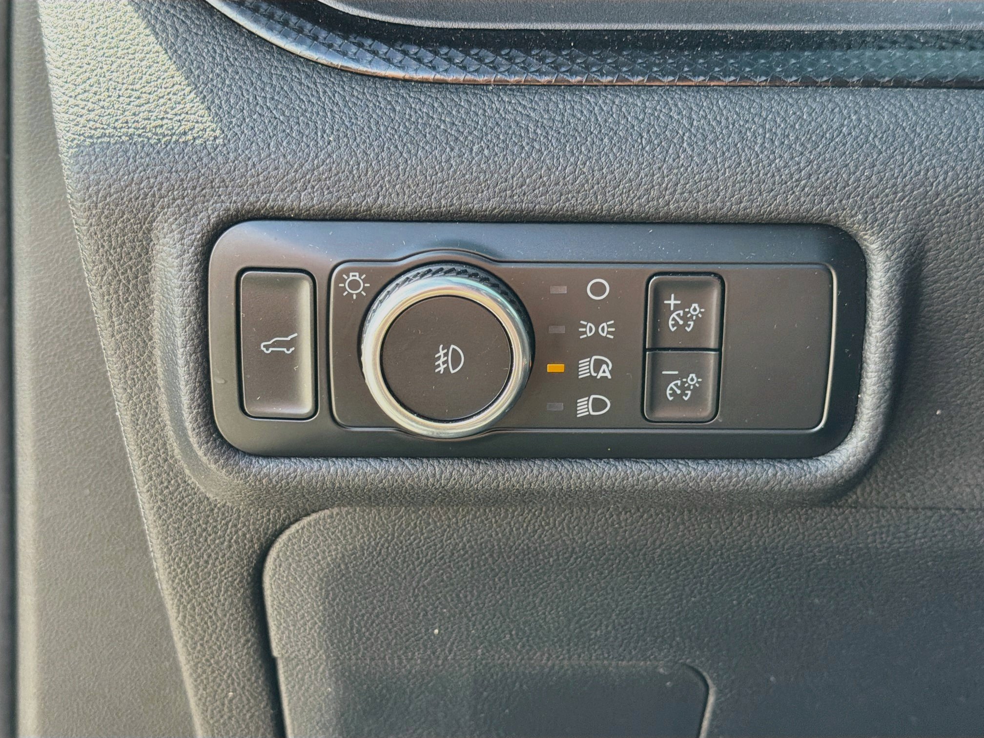 Used 2024 Ford Explorer ST w/ Equipment Group 401A AWD/4WD image 37