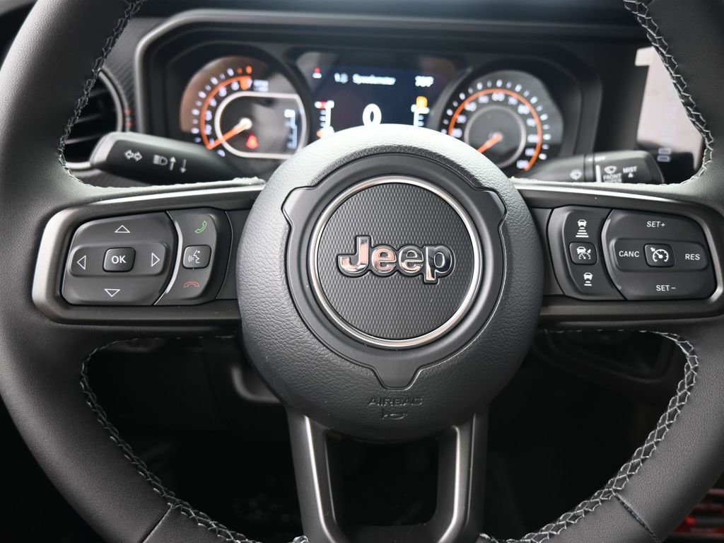 New 2026 Jeep Gladiator Rubicon w/ Steel Power Dome Hood Package AWD/4WD image 24