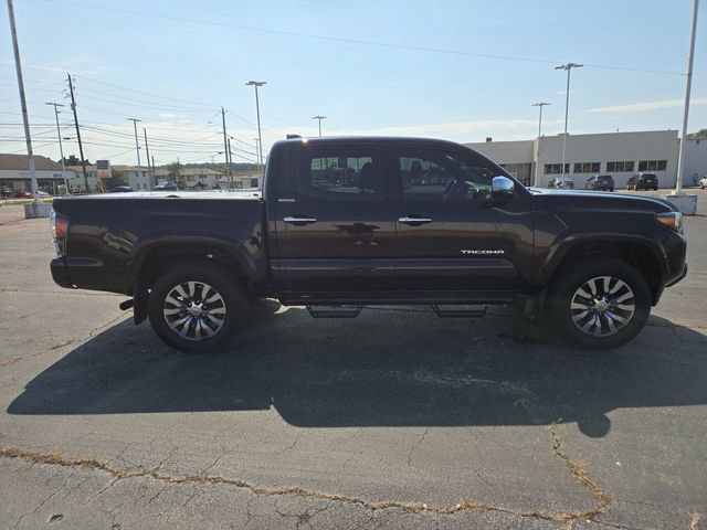 Used 2021 Toyota Tacoma Limited AWD/4WD image 9