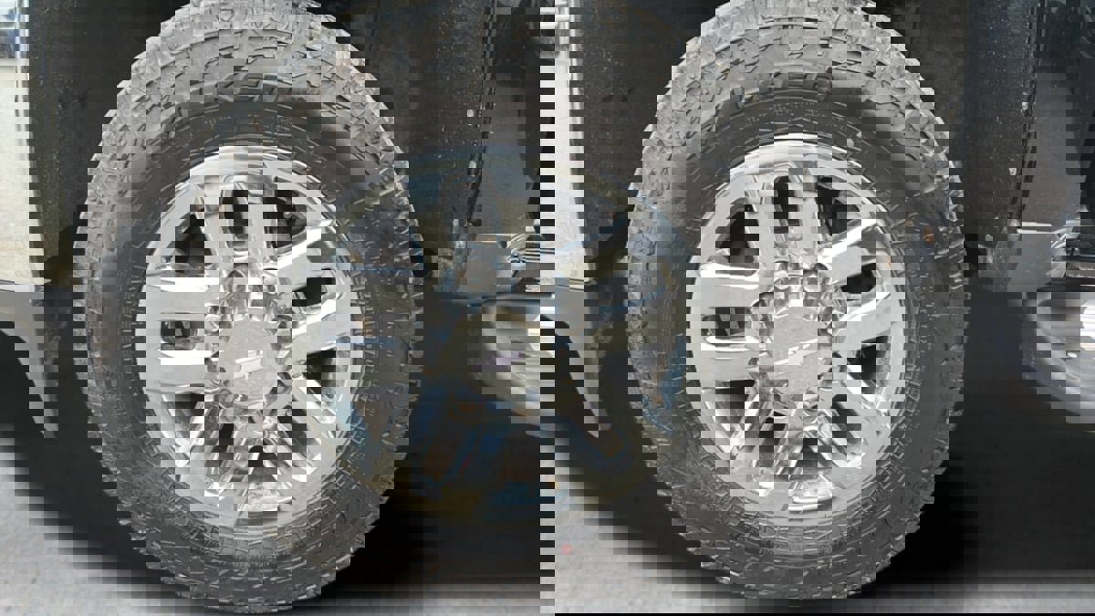 Used 2016 Chevrolet Silverado 2500 LT w/ LT Convenience Package image 19