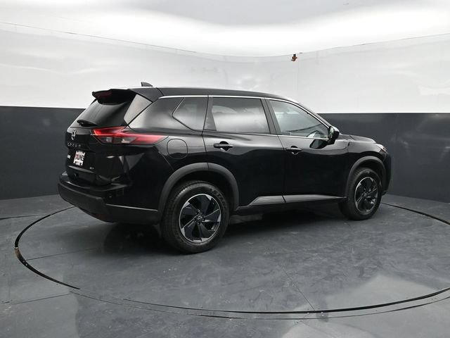 Used 2025 Nissan Rogue SV AWD/4WD image 8