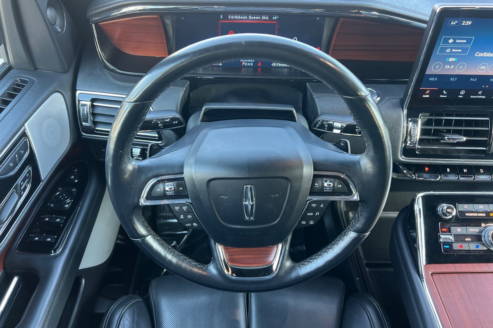 Certified 2023 Lincoln Navigator Reserve image 14