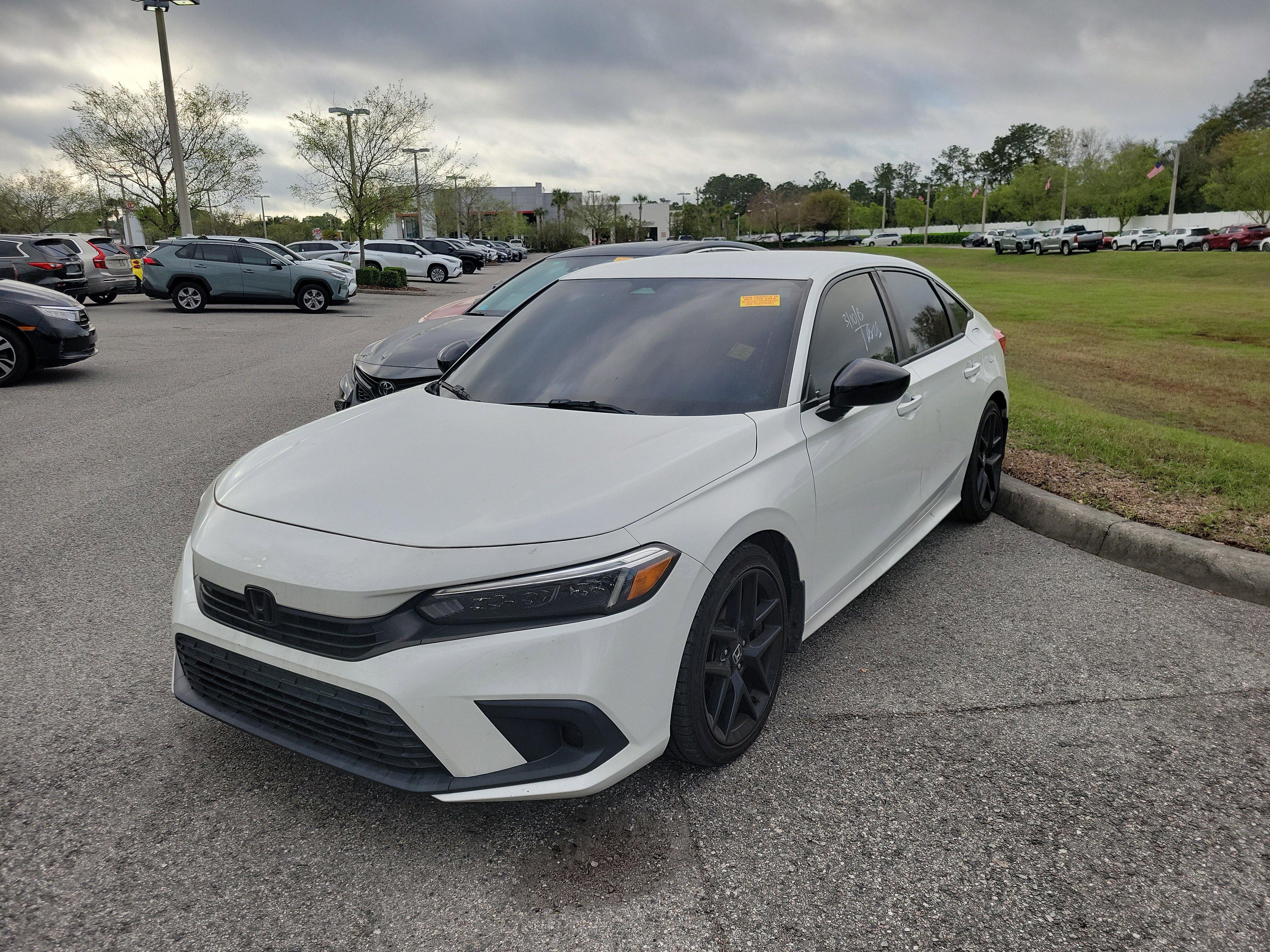 Used 2023 Honda Civic Sport image 1