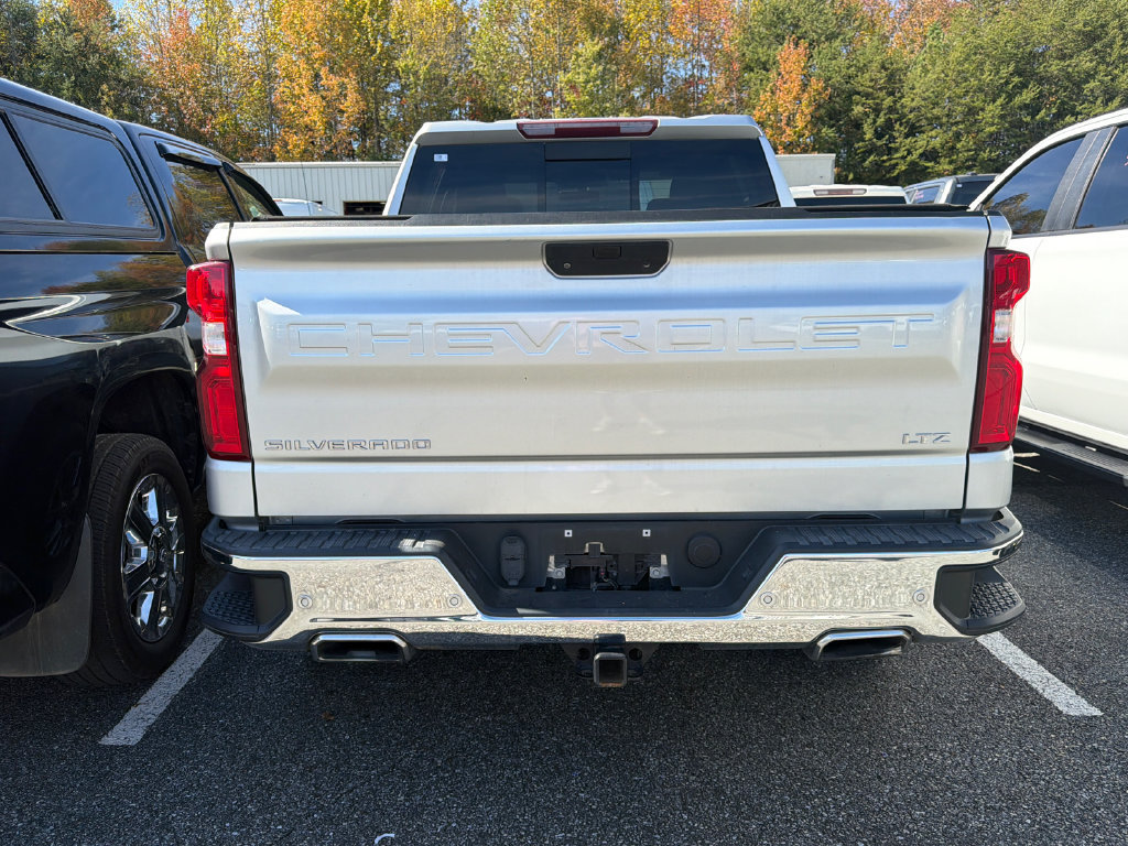 Used 2022 Chevrolet Silverado 1500 LTZ AWD/4WD image 8