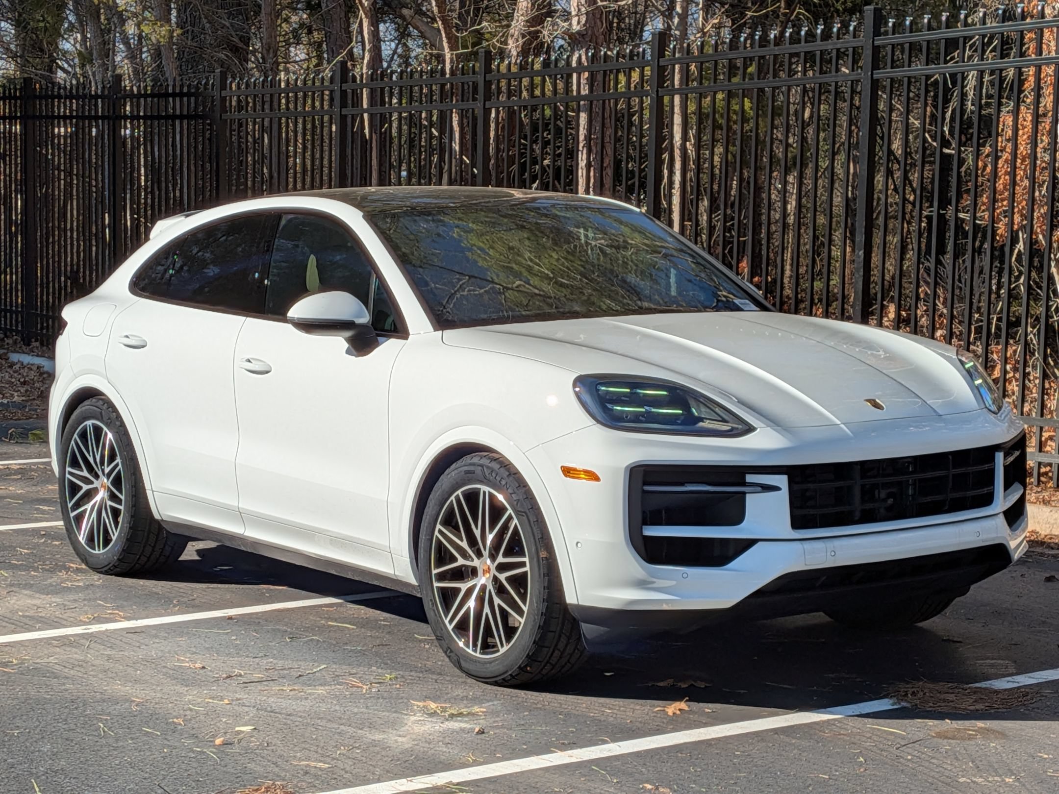 New 2026 Porsche Cayenne Coupe AWD/4WD image 34