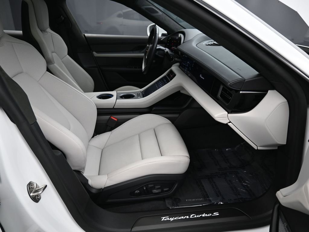 Certified 2024 Porsche Taycan Turbo S image 30