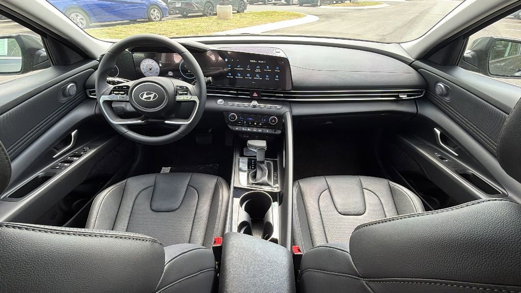 New 2026 Hyundai Elantra Limited image 22