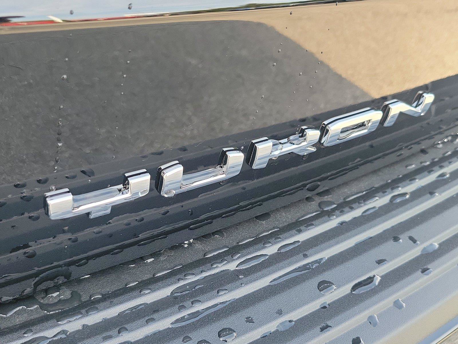 New 2026 GMC Yukon XL AT4 AWD/4WD image 6