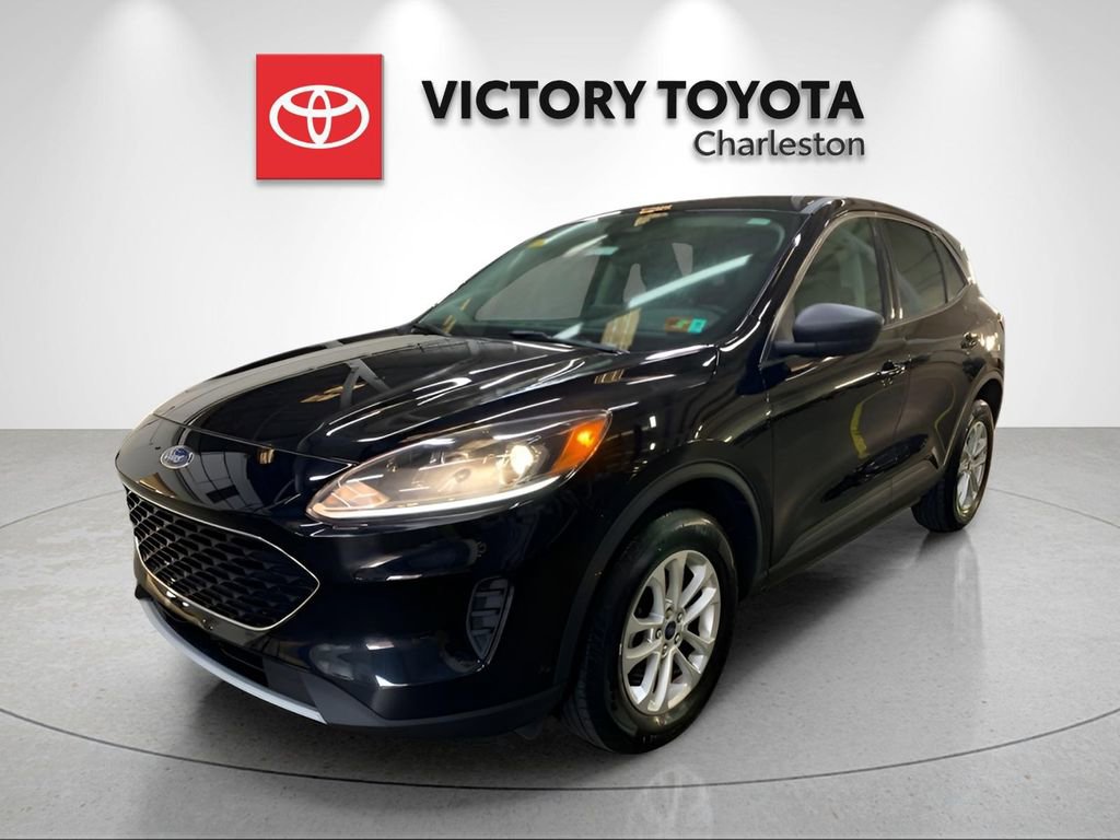 Used 2022 Ford Escape SE w/ Convenience Package