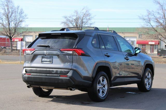 Used 2022 Toyota RAV4 XLE image 6