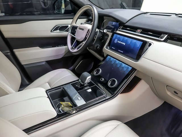 Used 2023 Land Rover Range Rover Velar HST image 32