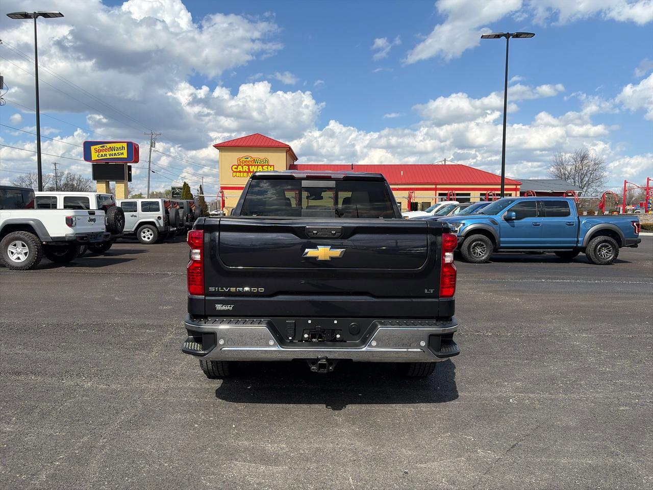 Used 2023 Chevrolet Silverado 1500 LT w/ Max Trailering Package image 4