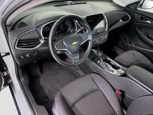 Used 2022 Chevrolet Malibu LT image 9
