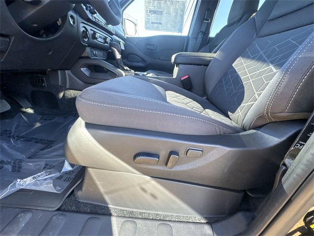 New 2026 Nissan Frontier SV image 10