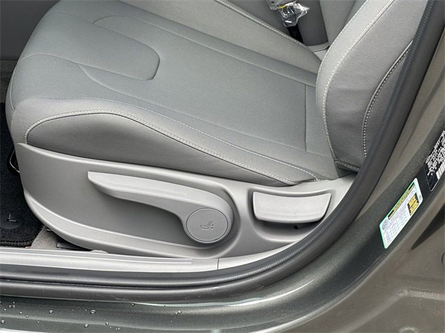 Used 2024 Hyundai Elantra SEL w/ Convenience Package image 11