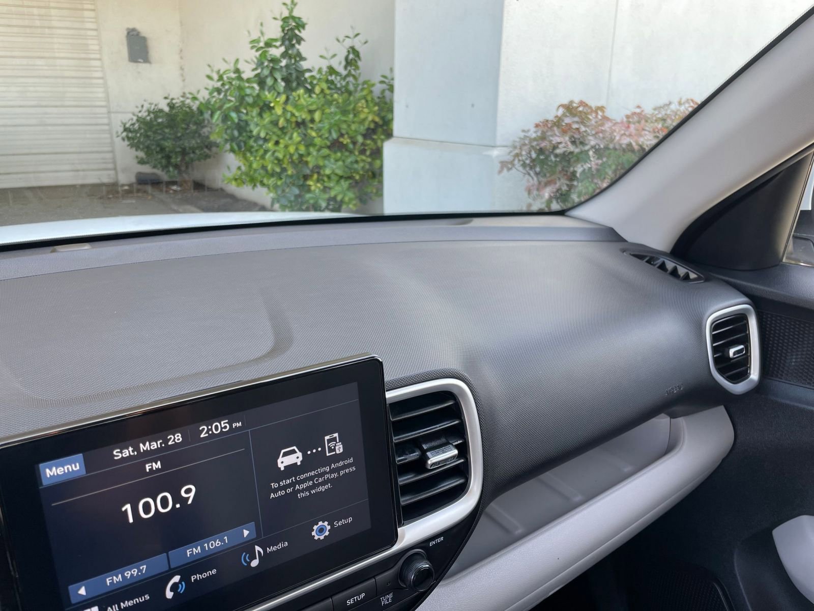 Used 2025 Hyundai Venue SEL image 36