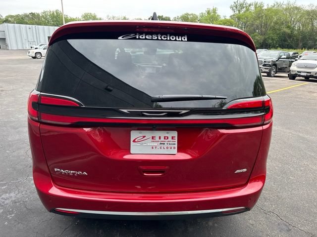 Used 2027 Chrysler Pacifica Select AWD/4WD image 8
