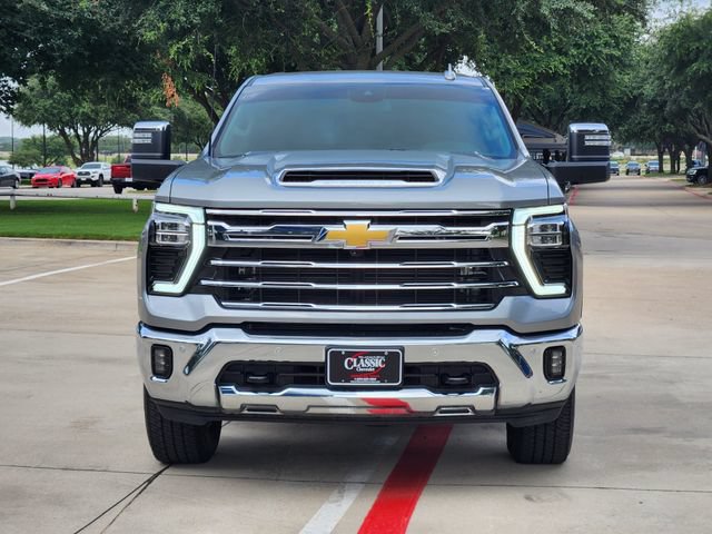Used 2025 Chevrolet Silverado 2500 LTZ w/ LTZ Convenience Package AWD/4WD image 10