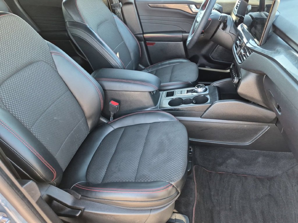 Used 2023 Ford Escape ST-Line w/ Tech Pack #1 AWD/4WD image 22