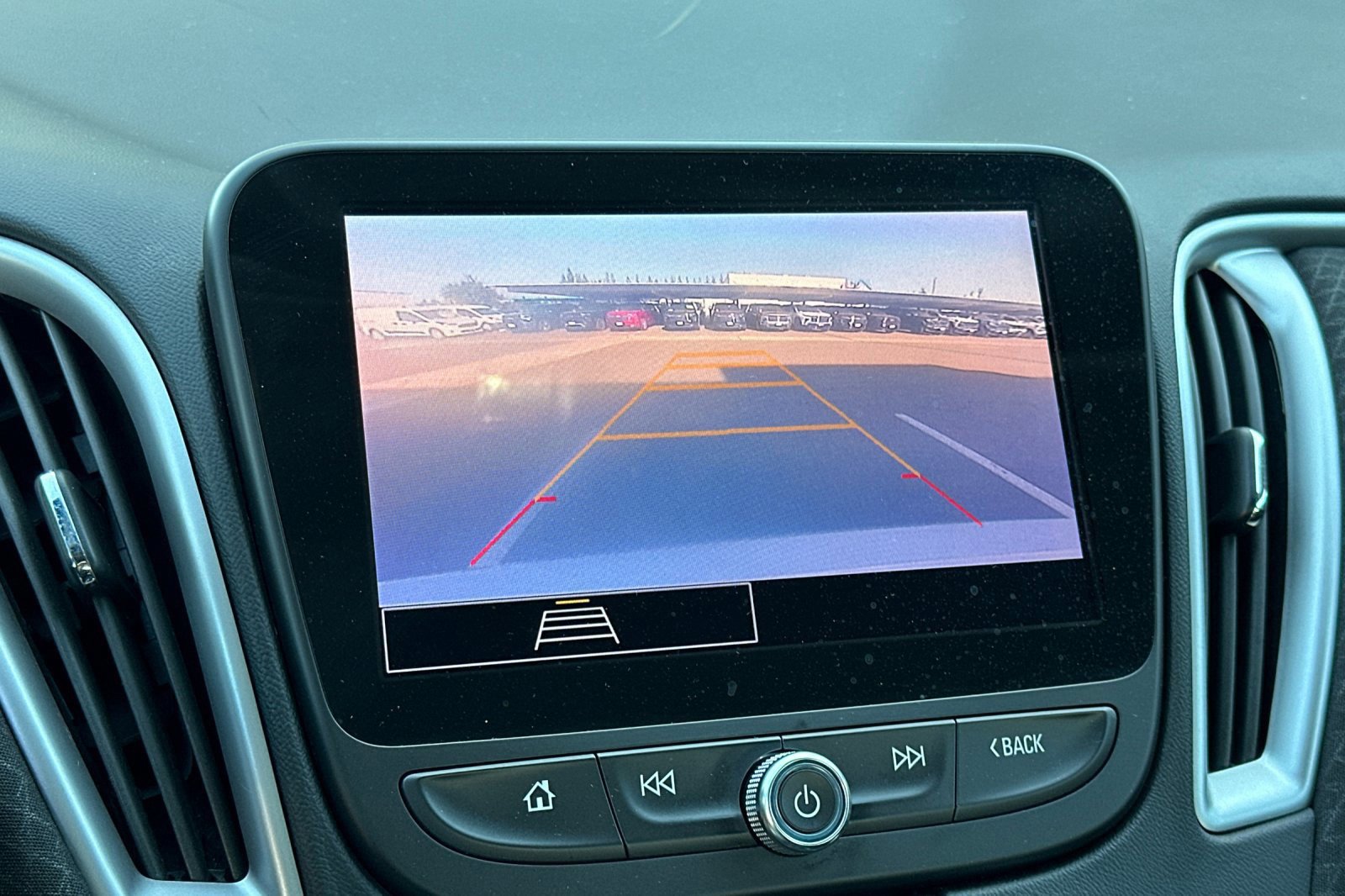 Used 2023 Chevrolet Malibu LT image 18