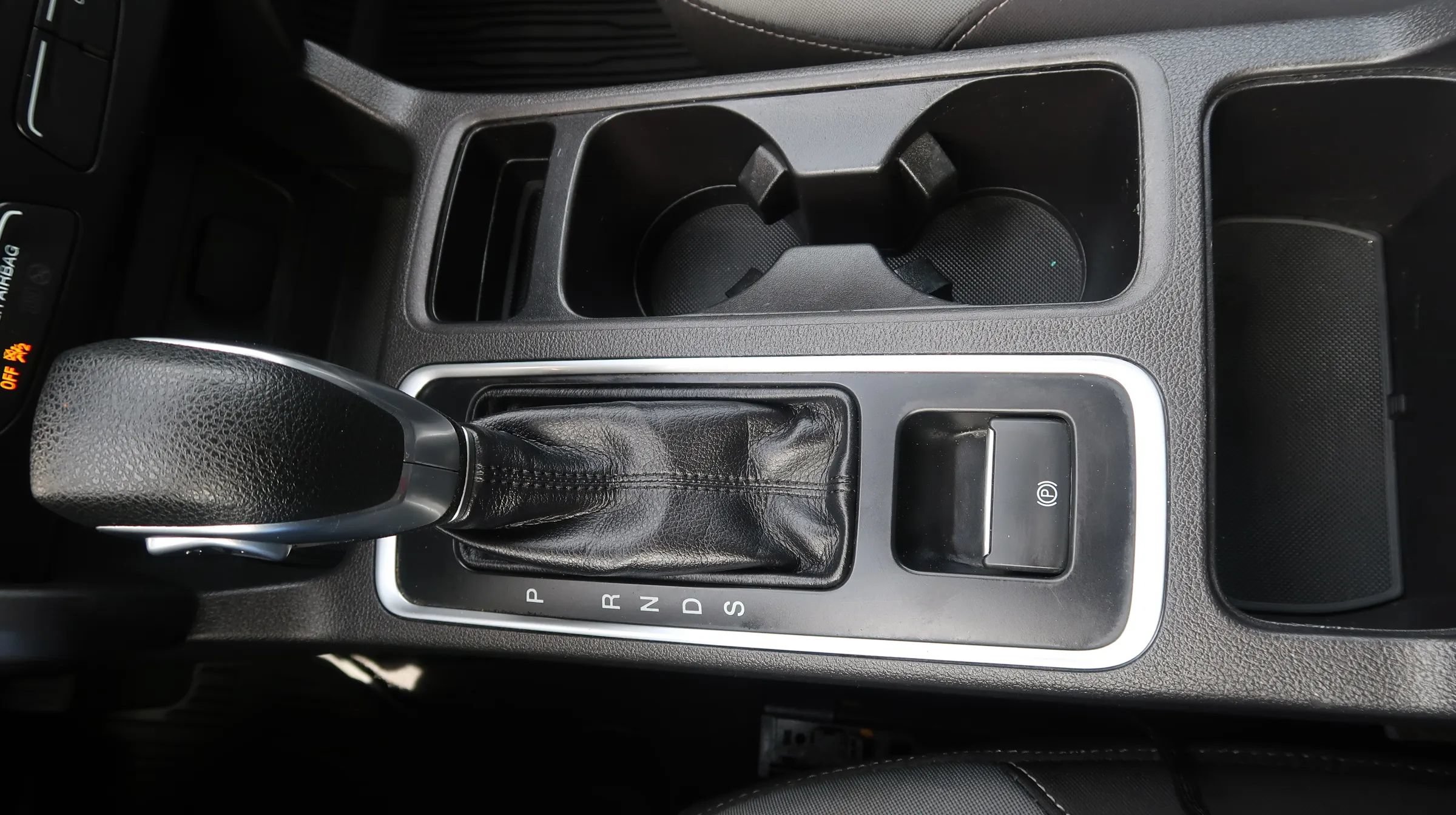 Used 2019 Ford Escape S FWD image 29