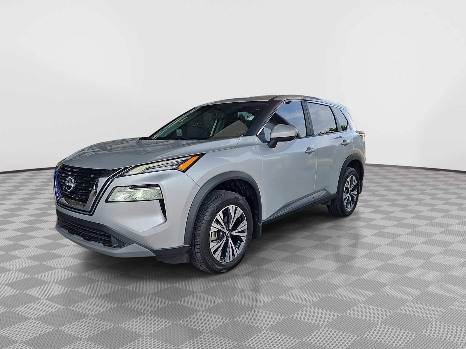 Used 2023 Nissan Rogue SV FWD image 4
