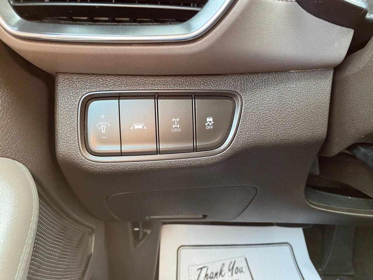 Used 2020 Hyundai Santa Fe SE w/ Cargo Package image 16