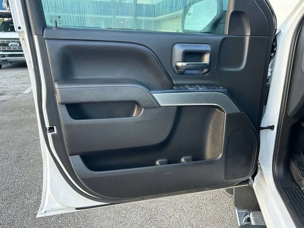 Used 2017 Chevrolet Silverado 1500 LT w/ All Star Edition AWD/4WD image 35