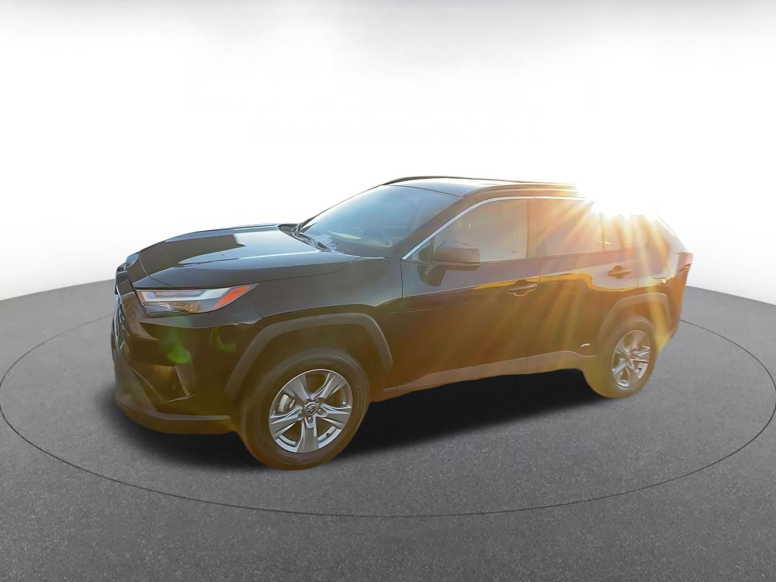 Used 2025 Toyota RAV4 LE image 8