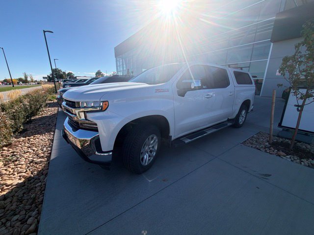 Used 2021 Chevrolet Silverado 1500 LT w/ Z71 Off-Road Package AWD/4WD image 3