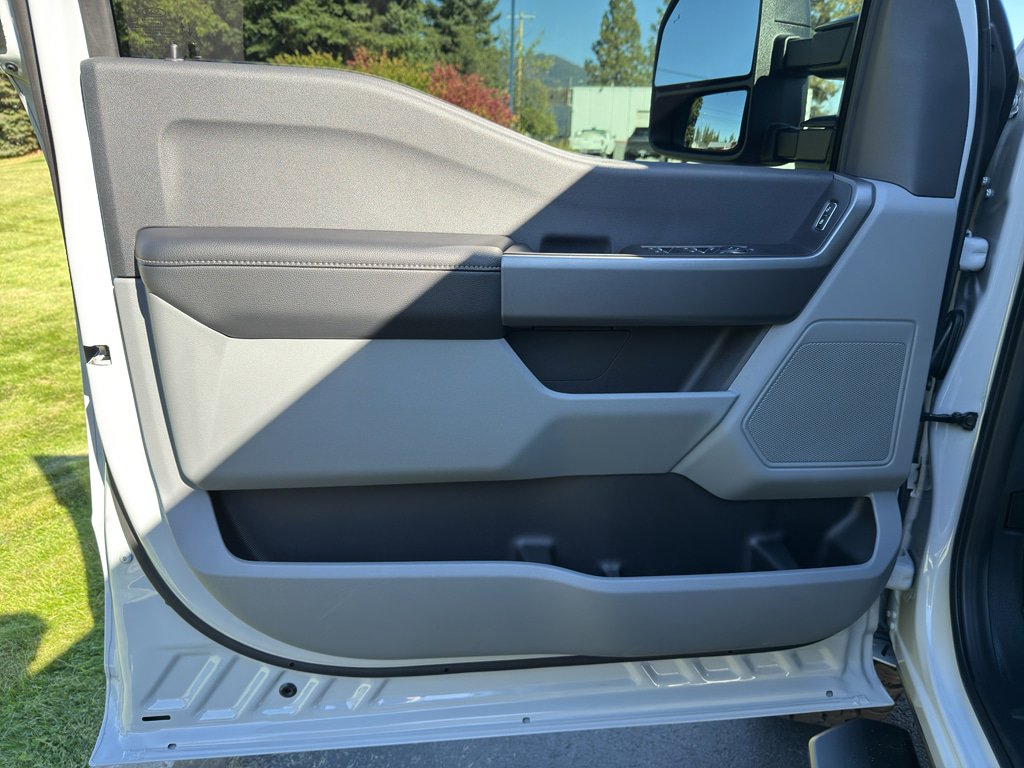 New 2026 Ford F250 XL w/ STX Appearance Package AWD/4WD image 14