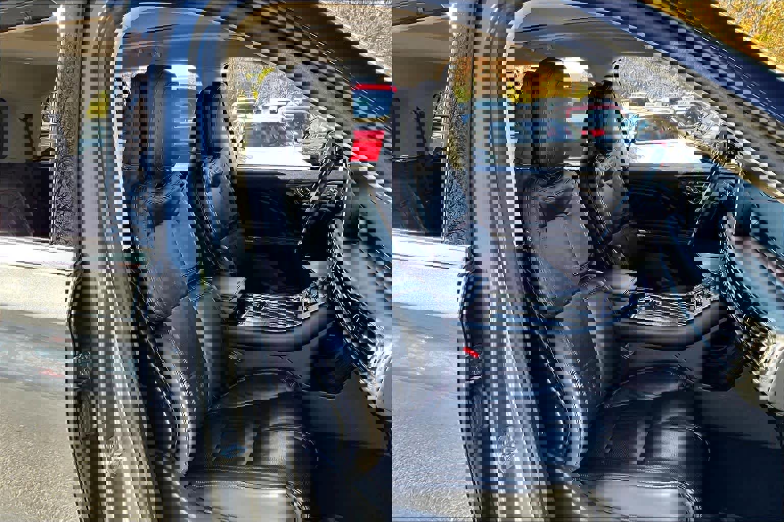 Used 2023 Lincoln Aviator Reserve w/ Equipment Group 201A image 8