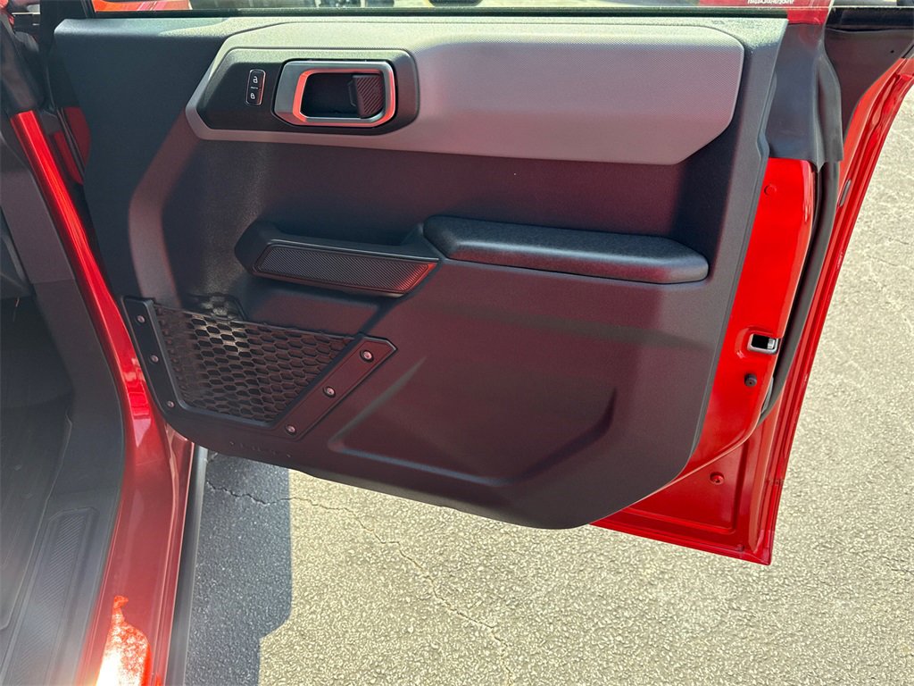 Certified 2024 Ford Bronco Black Diamond image 14