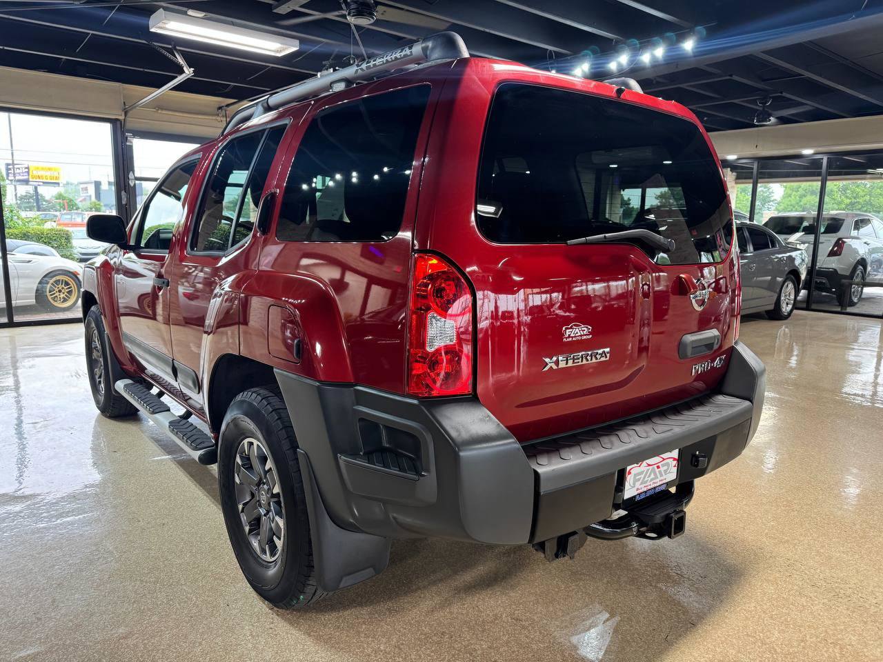 Used 2014 Nissan Xterra PRO-4X w/ Pro-4x Leather Package AWD/4WD image 5