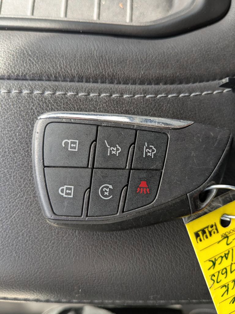 Used 2022 Chevrolet Tahoe LT w/ Luxury Package image 23